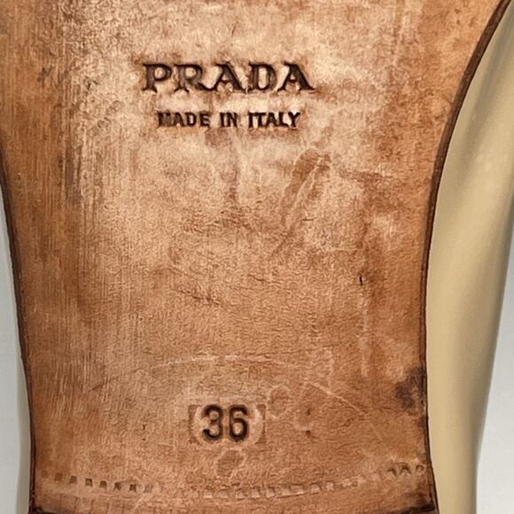 Prada Wmns 36 US 6 Tan Patent Driving Loafer Shoes Quiet Luxury Designer Flats - Picture 8 of 8